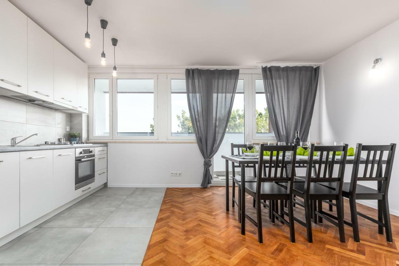 Apartaments Solec 79 By Noclegi Renters Varsóvia Exterior foto